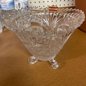 BLEIKRISTAL FOOTED BIRD ENGRAVED DISH